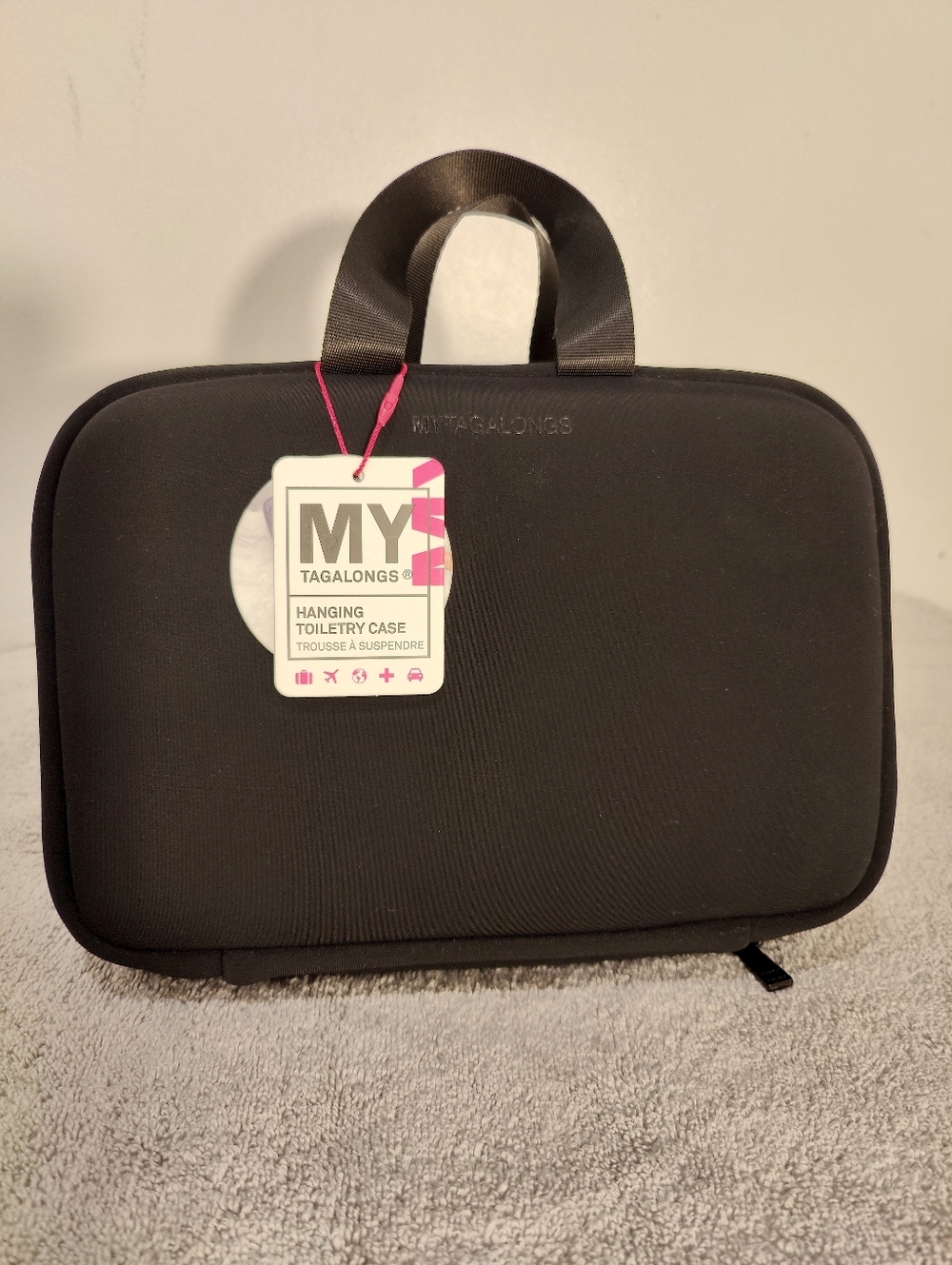 NWT Mytagalongs Hanging Toiletry Case (Black)